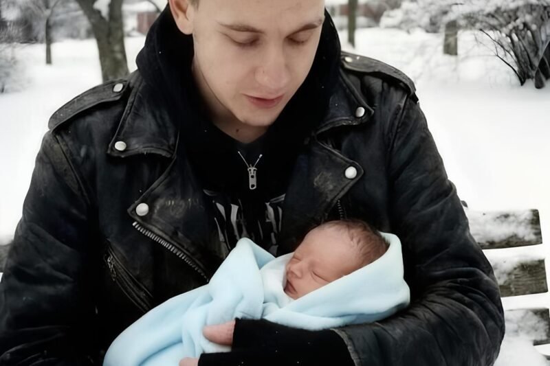 Môj 16-ročný syn zachránil novonarodené dieťa pred zimou – na druhý deň bol pri našich dverách policajt.