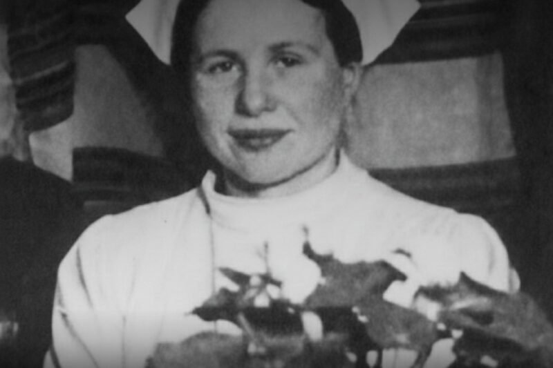 Hrdinka s oceľovou vôľou: Príbeh odvážnej Ireny Sendlerovej, ktorá v debne na náradie a v tieni smrti prepašovala 2 500 detí z pekla varšavského geta priamo pred očami nacistických katov.