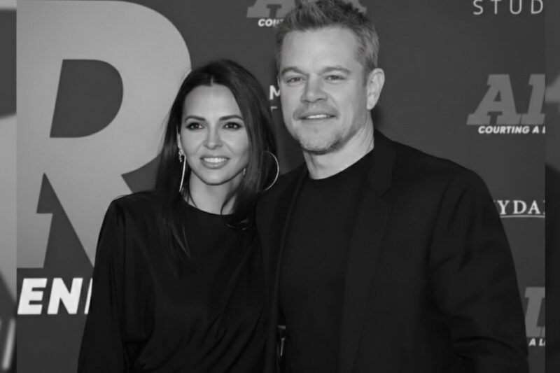 Neuveriteľný, ale skutočný príbeh o tom, ako chudobná čašníčka a slobodná matka z Miami očarila hollywoodsku hviezdu Matta Damona a dokázala, že pravá láska a osudové zázraky nepoznajú žiadne hranice ani sociálne rozdiely.