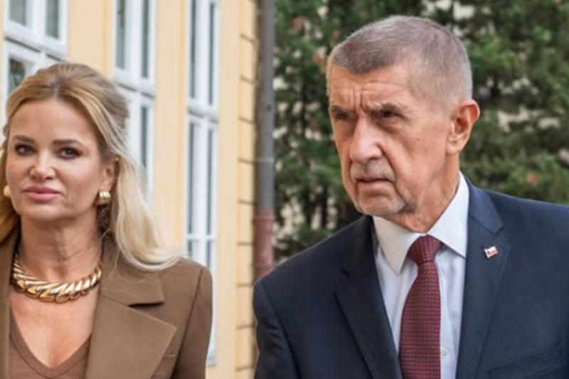 Monika Babišová u voleb zastínila i manžela: luxusní šperky a elegantní kostýmek přitahovaly pohledy – Zivot